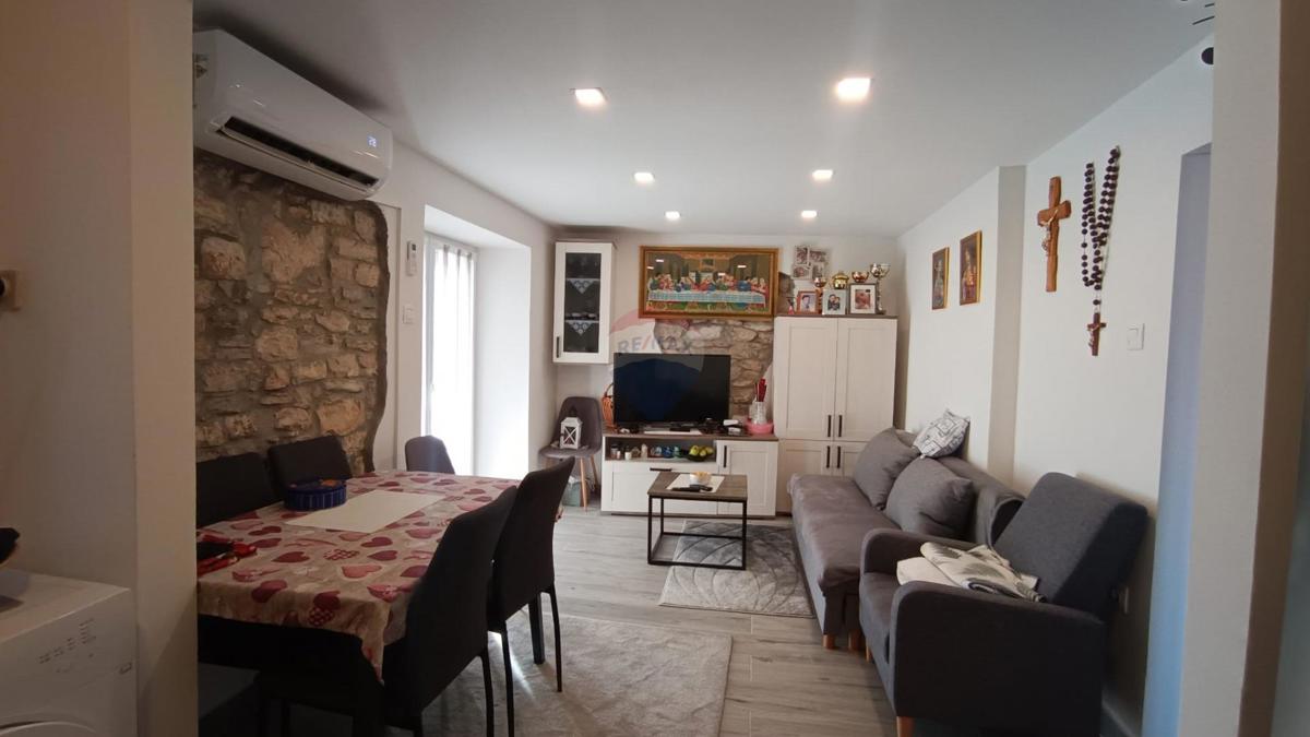 Stanovanje/Apartma Tar, Tar-Vabriga, 77m2