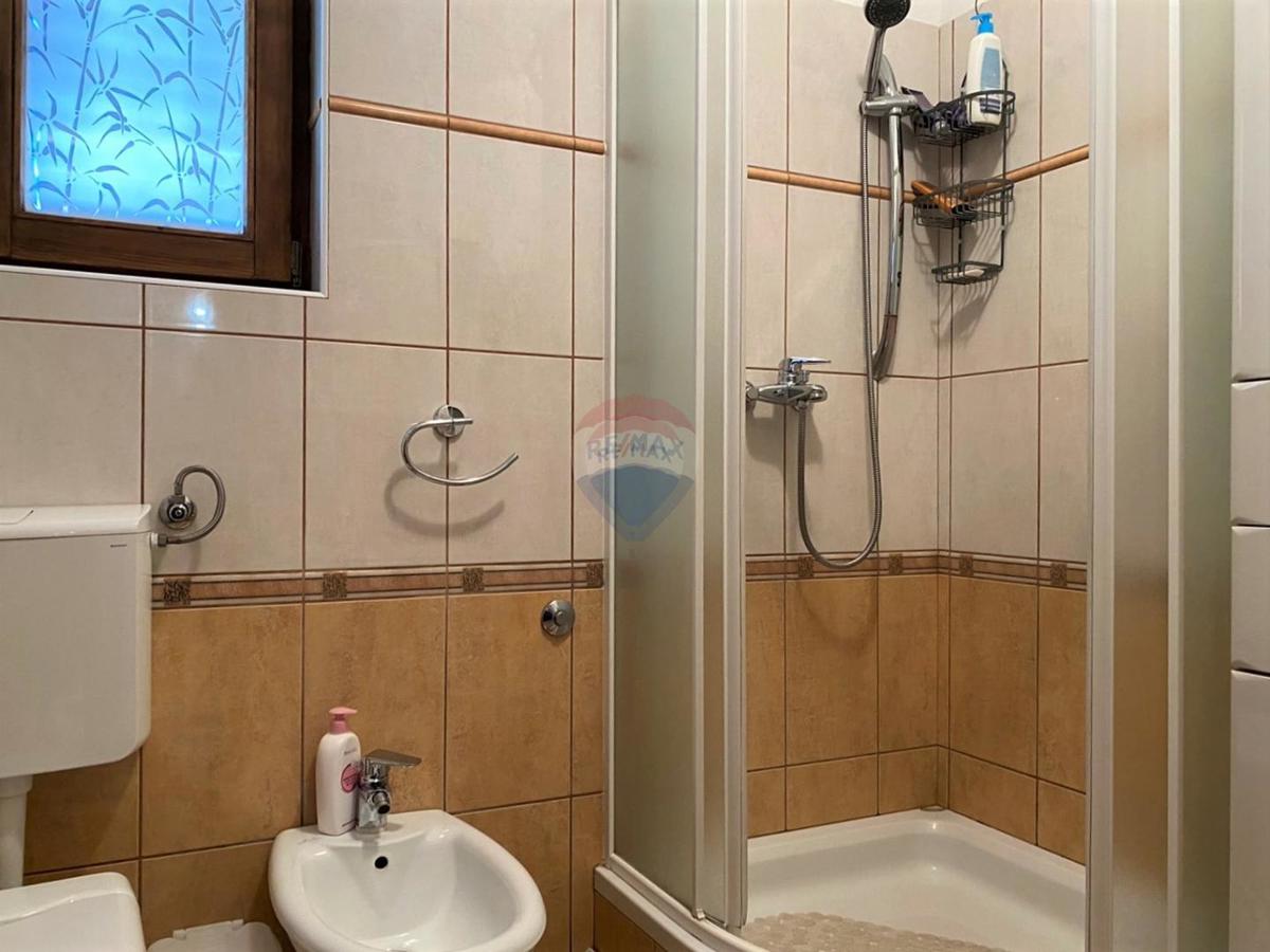 Hiša Pomer, Medulin, 100m2