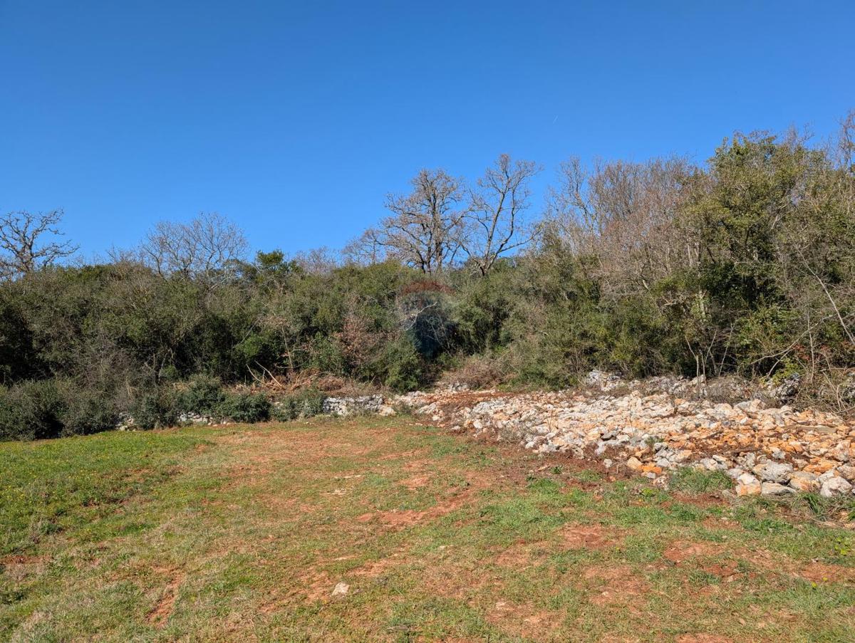 Stavbno zemljišče Rovinj, 7.400m2