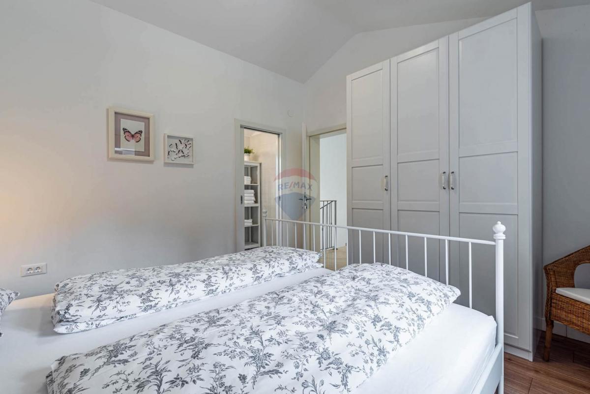 ISTRIA, LABIN - Holiday home with swimming pool