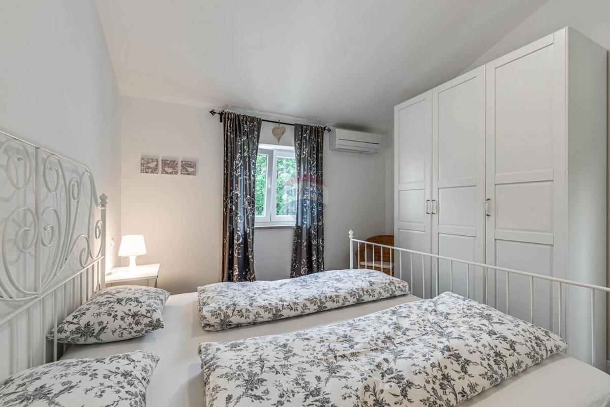 ISTRIA, LABIN - Holiday home with swimming pool