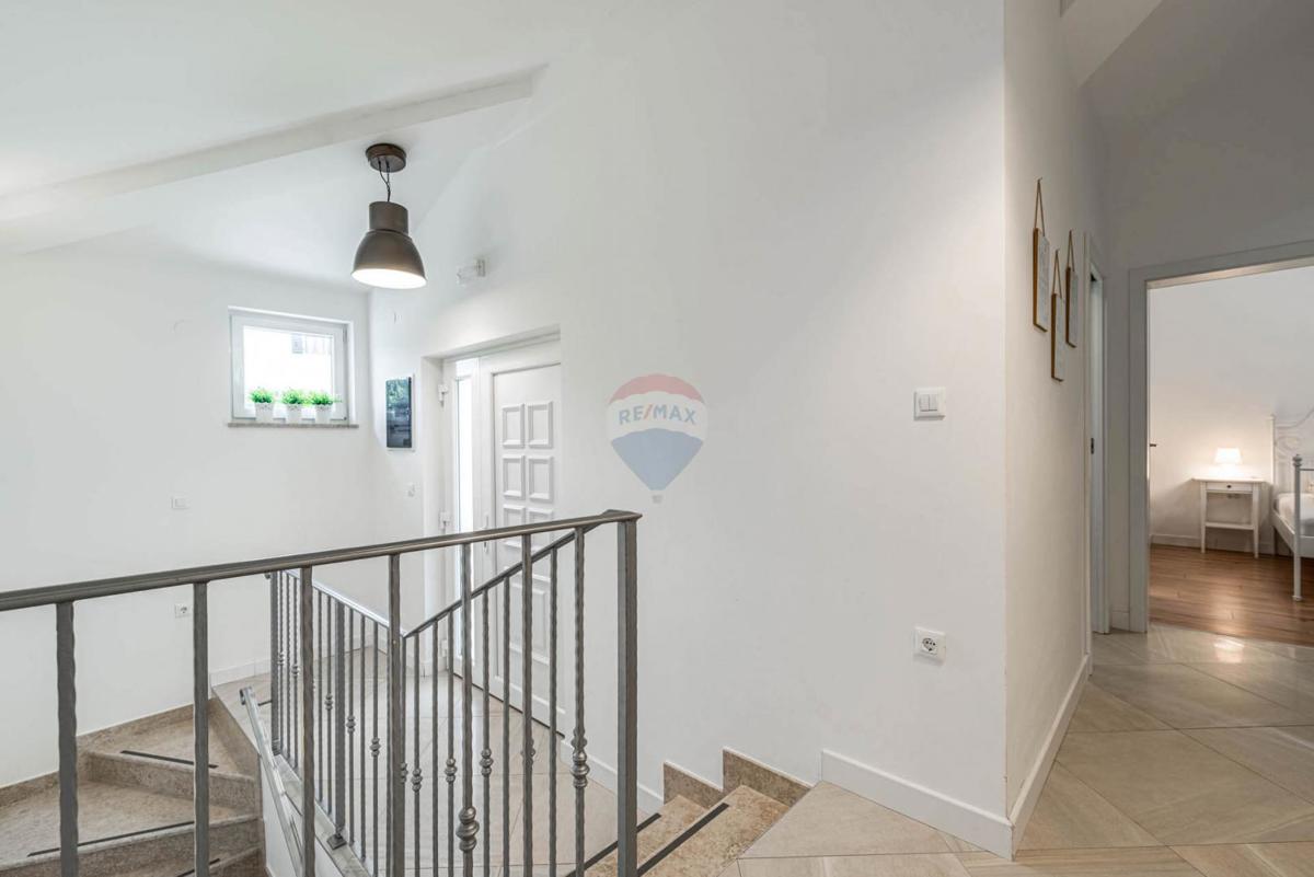 ISTRIA, LABIN - Holiday home with swimming pool
