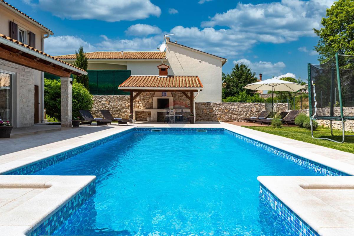 ISTRIA, LABIN - Holiday home with swimming pool