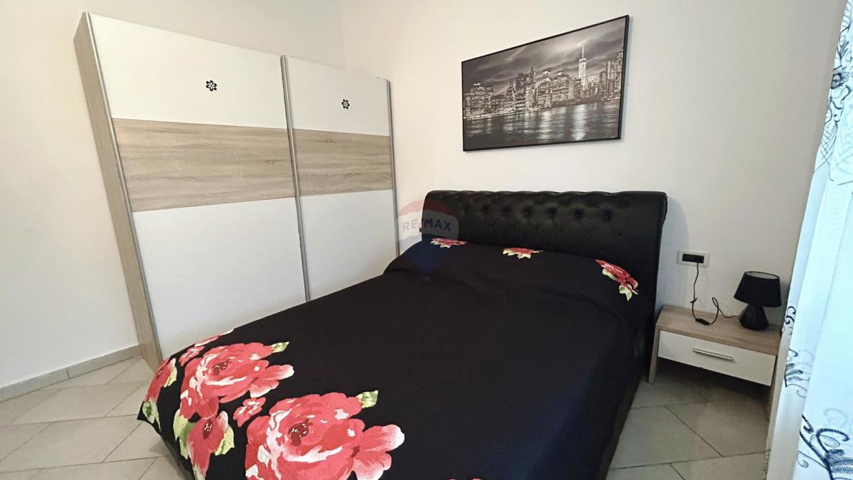 Pulj, Veli Vrh – Samostojna apartmajska hiša z bazenom