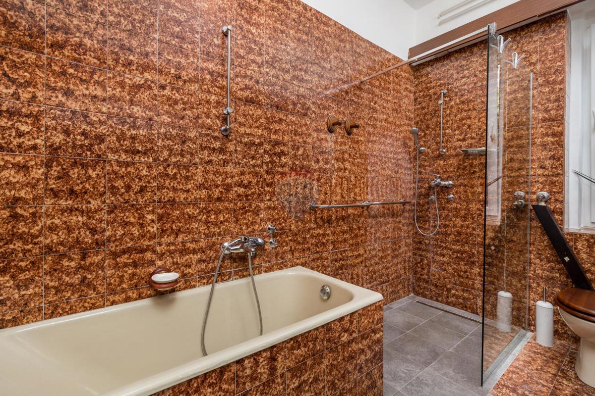 Stanovanje/Apartma Bulevard, Rijeka, 81m2