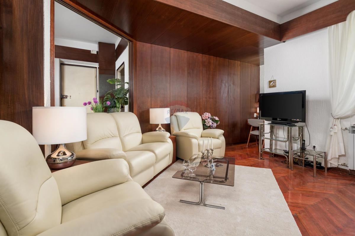 Stanovanje/Apartma Bulevard, Rijeka, 81m2