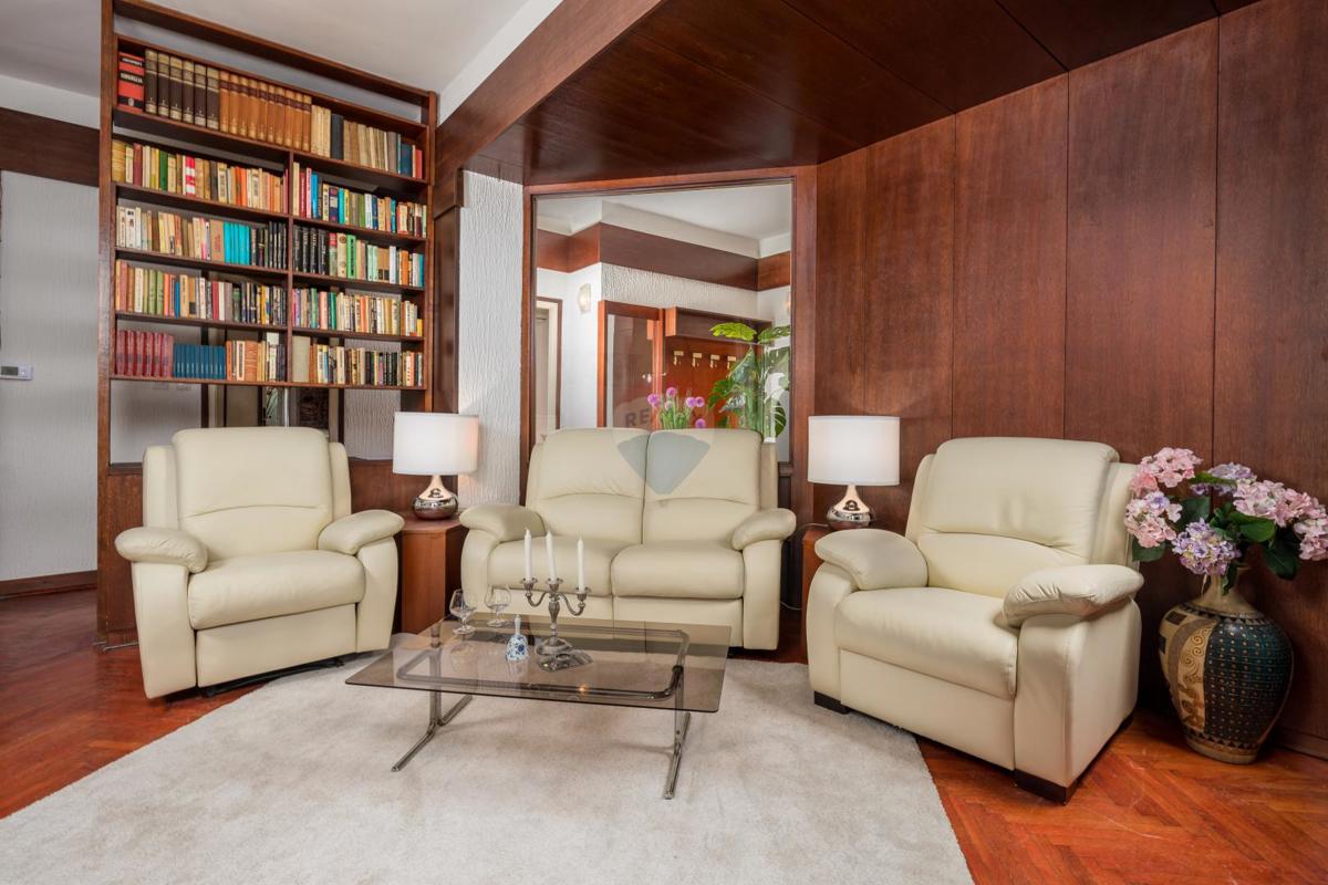 Stanovanje/Apartma Bulevard, Rijeka, 81m2
