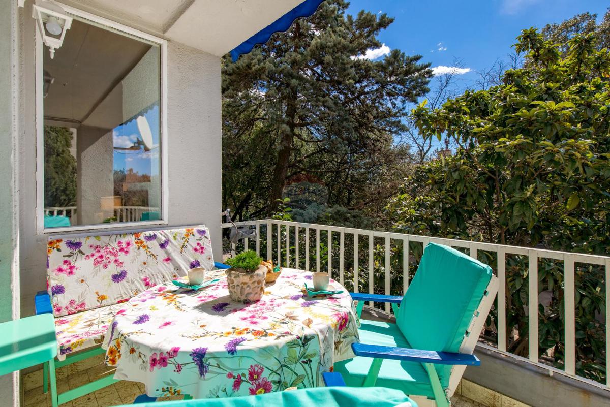 Stanovanje/Apartma Bulevard, Rijeka, 81m2