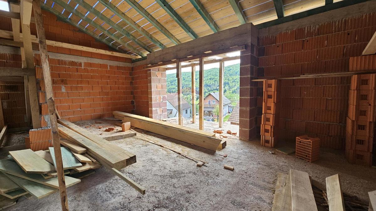 Hiša Severin na Kupi, Vrbovsko, 100m2