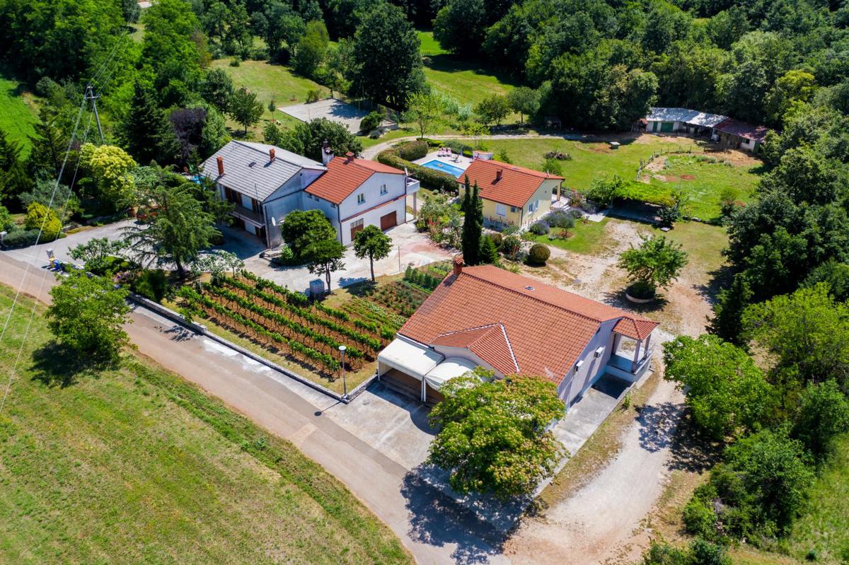 Hiša Žminj, 630m2