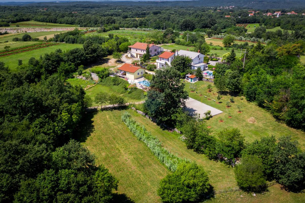 Hiša Žminj, 630m2