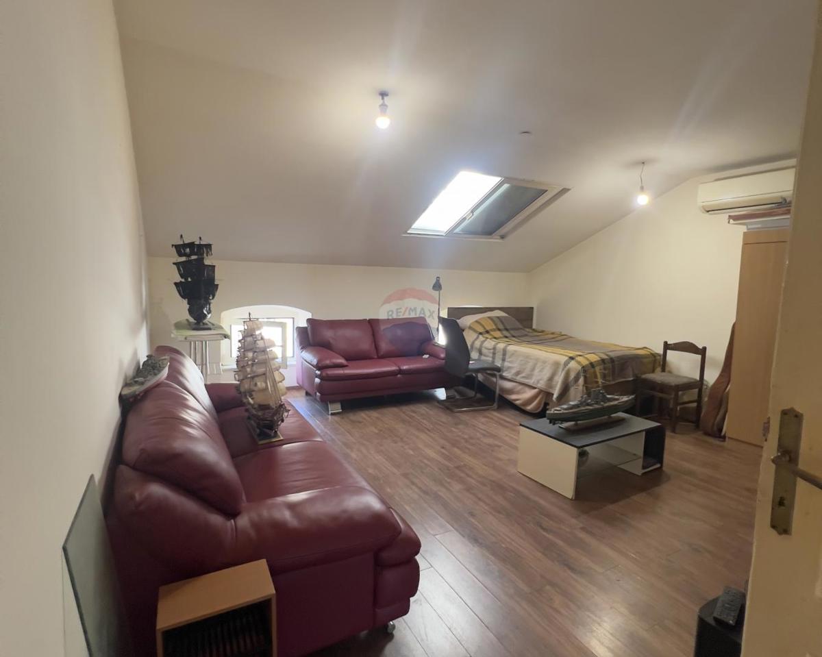 Stanovanje/Apartma Centar, Rijeka, 72,13m2