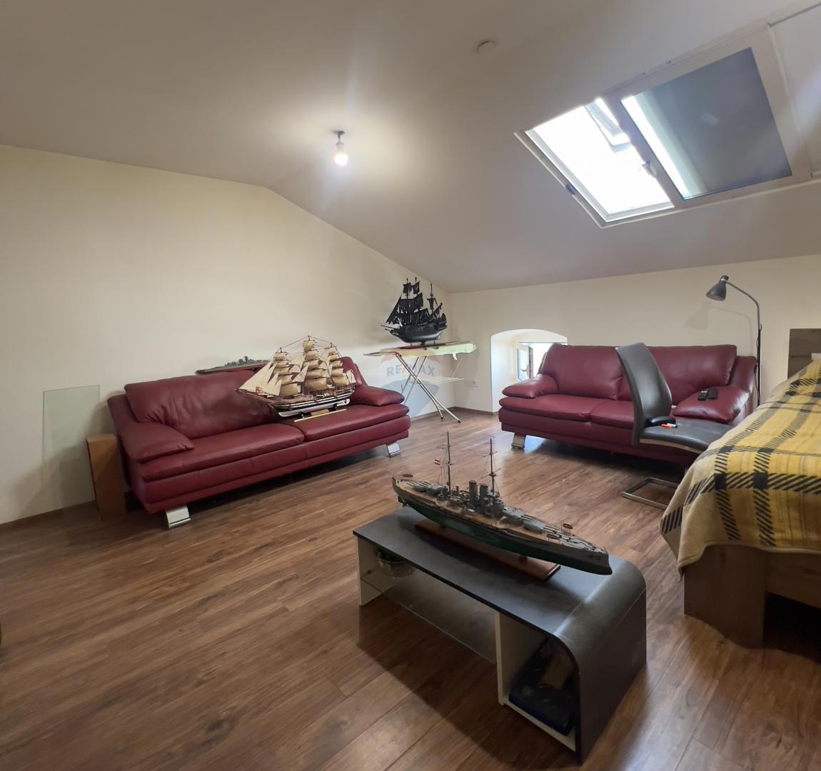 Stanovanje/Apartma Centar, Rijeka, 72,13m2