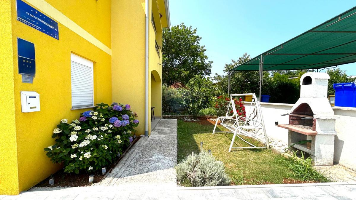 Stanovanje/Apartma Karigador, Brtonigla, 97,60m2