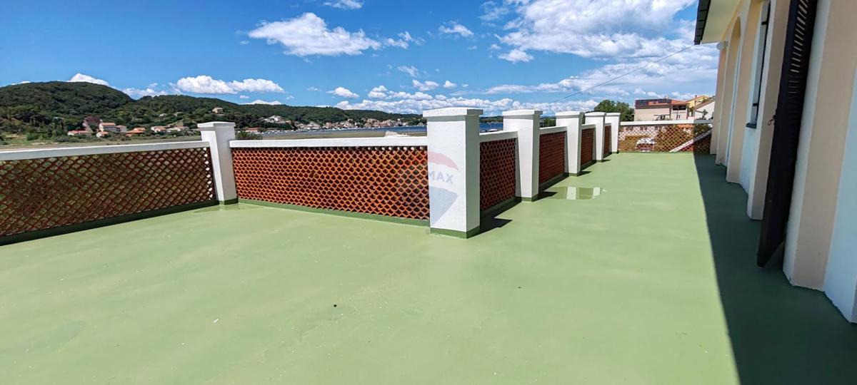 Hiša Supetarska Draga, Rab, 620m2