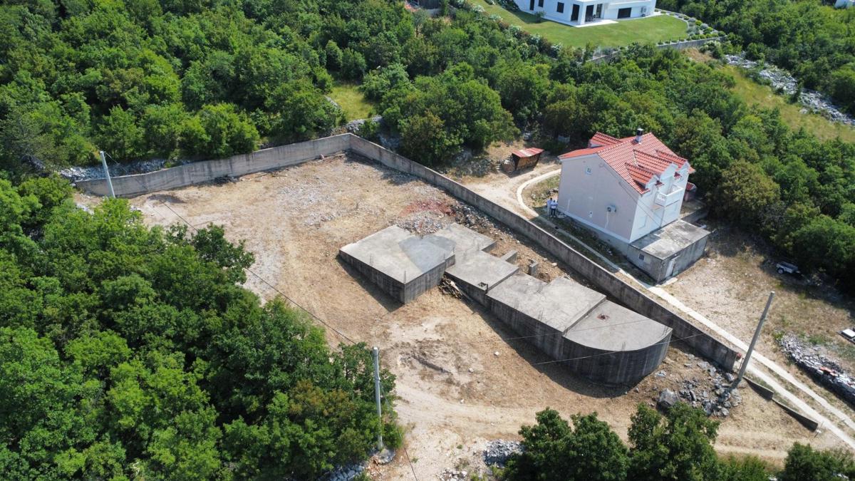 Crikvenica, Šmrika – zazidljivo zemljišče na privlačni lokaciji
