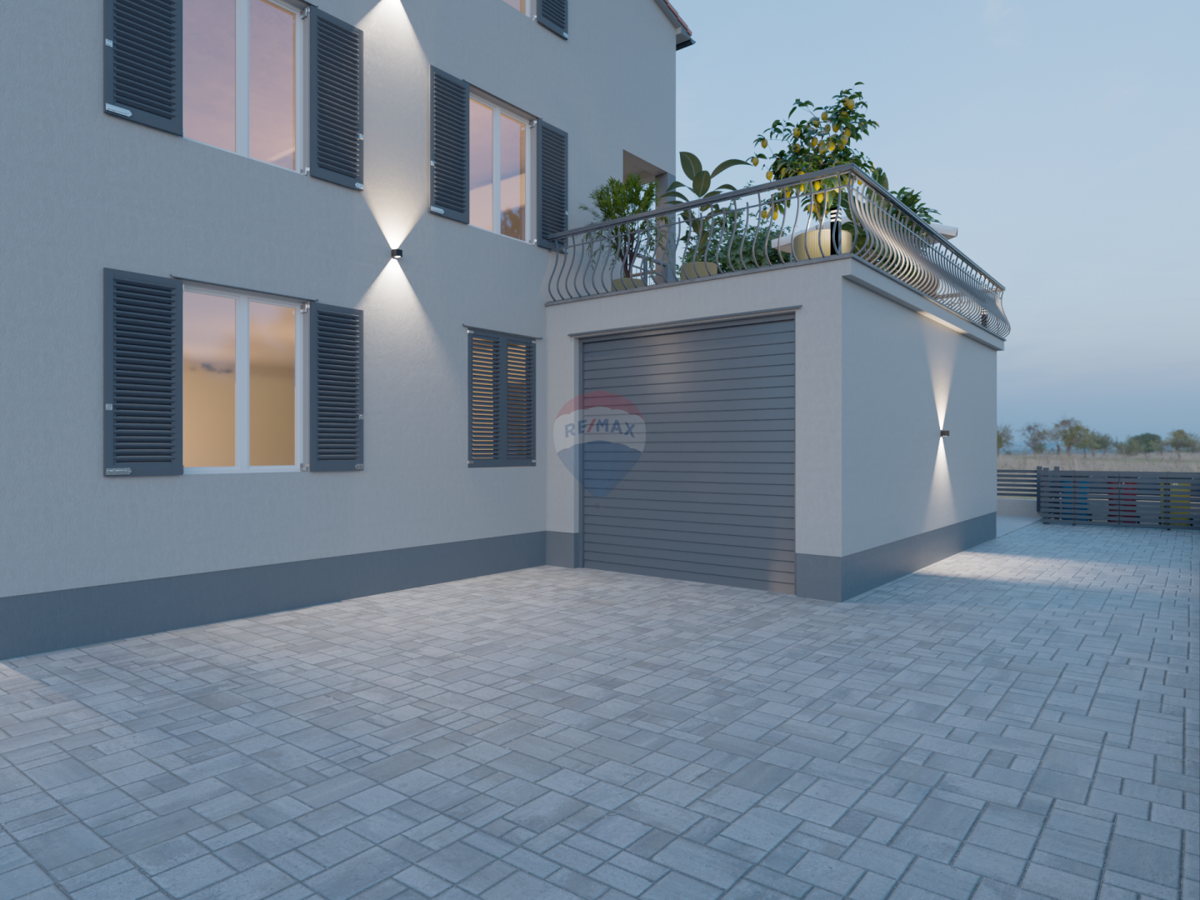 Istra, Rovinj, stanovanje v mirni ulici, garaža, vrt – 300 m² + 2 parkirni mesti