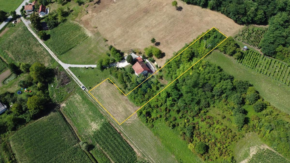 Stavbno zemljišče Velika Horvatska, Desinić, 2.407m2