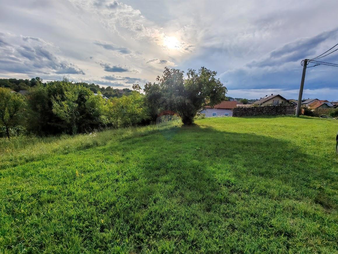 Stavbno zemljišče Duga Resa, 908m2