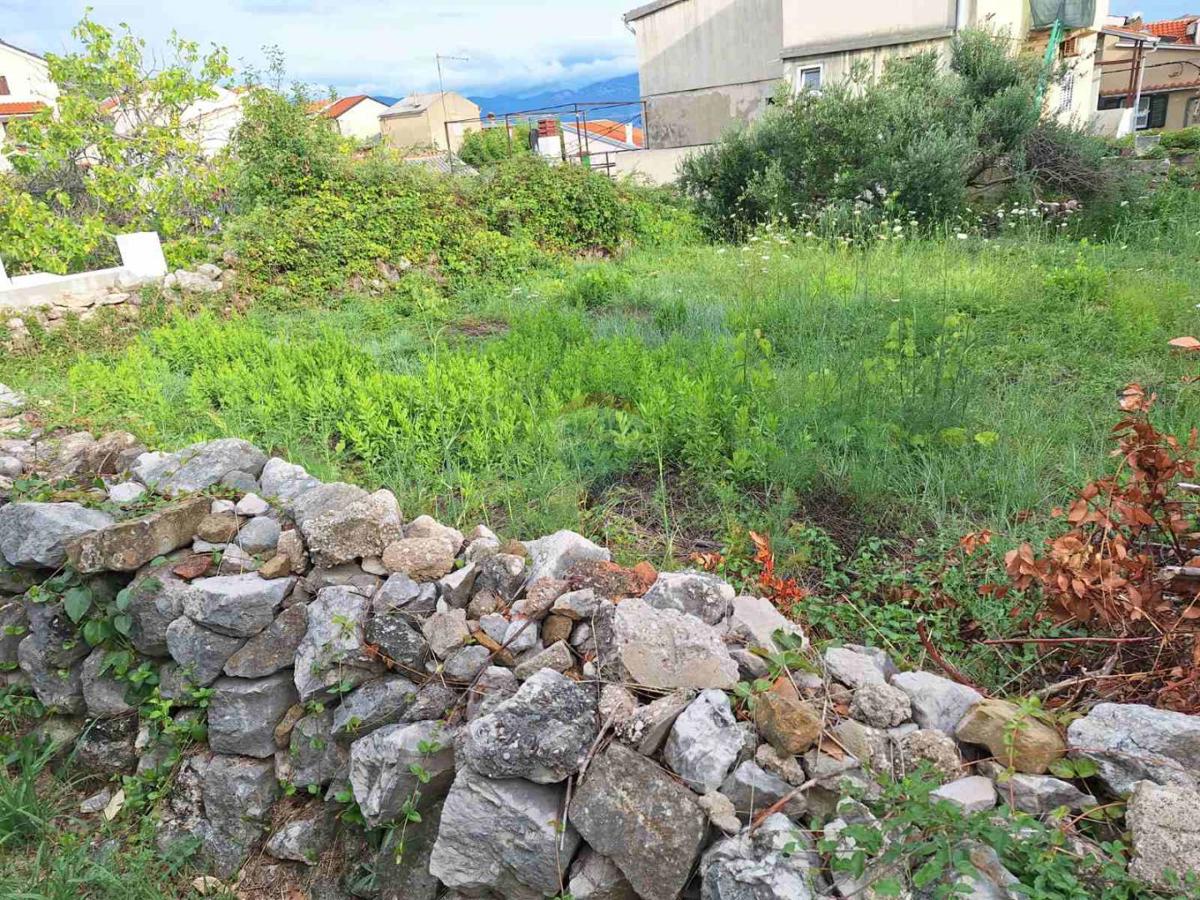 Stavbno zemljišče Baška, 63m2