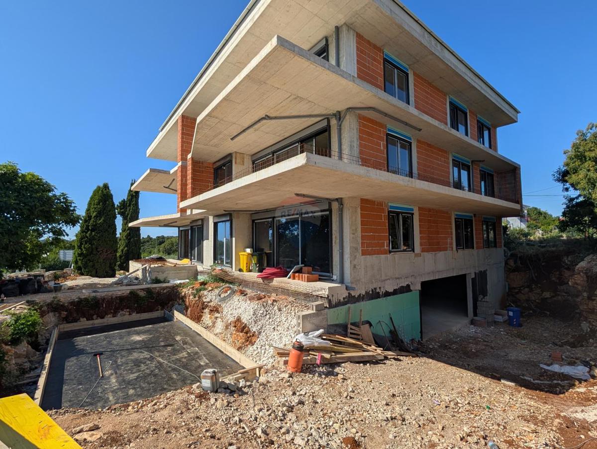 Rovinj, Luksuzno Stanovanje v Vili z Razgledom na Morje S3