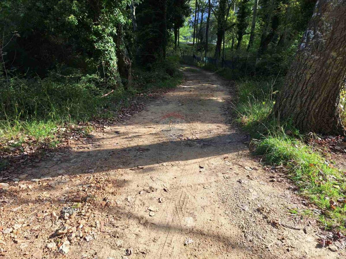 Stavbno zemljišče Baška, 360m2