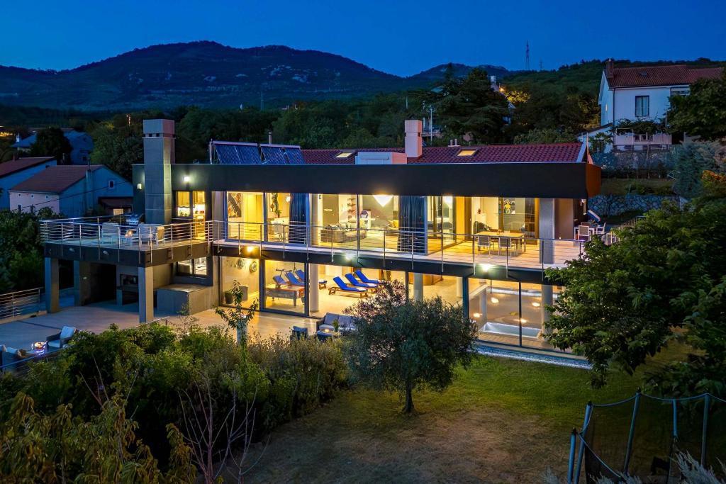 Hiša Hreljin, Bakar, 765m2