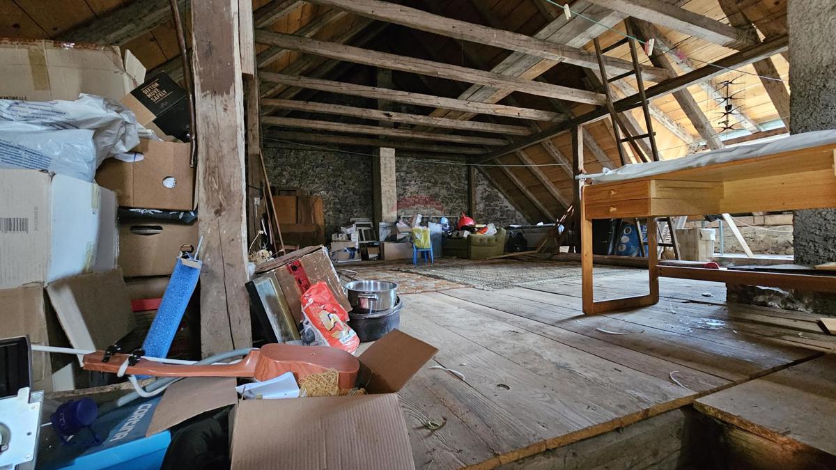 Hiša Delnice, 330m2