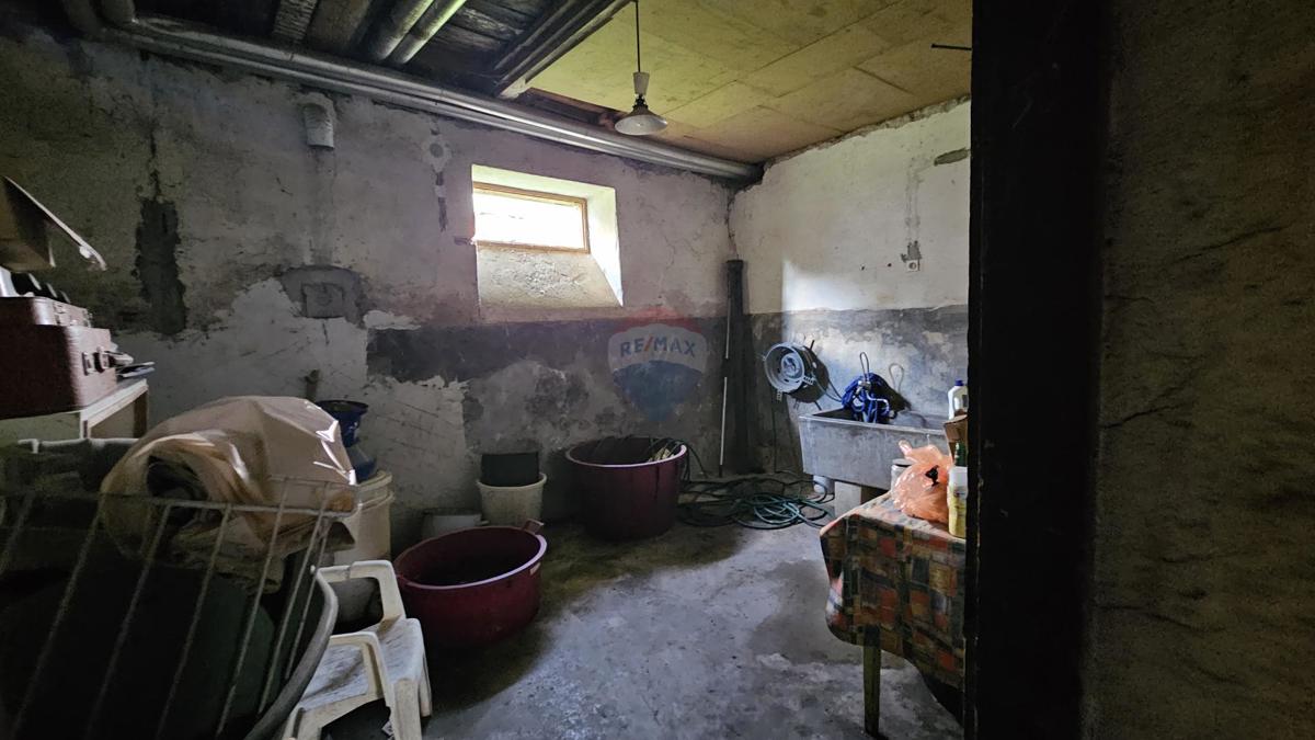 Hiša Delnice, 330m2