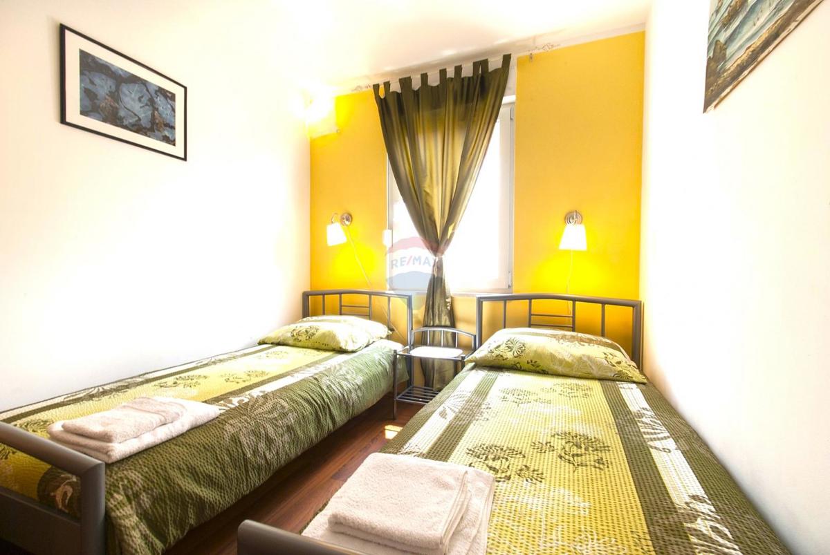 Istra, Rovinj, 9 km – pritlična hiša z bazenom na 490 m² zemljišča.