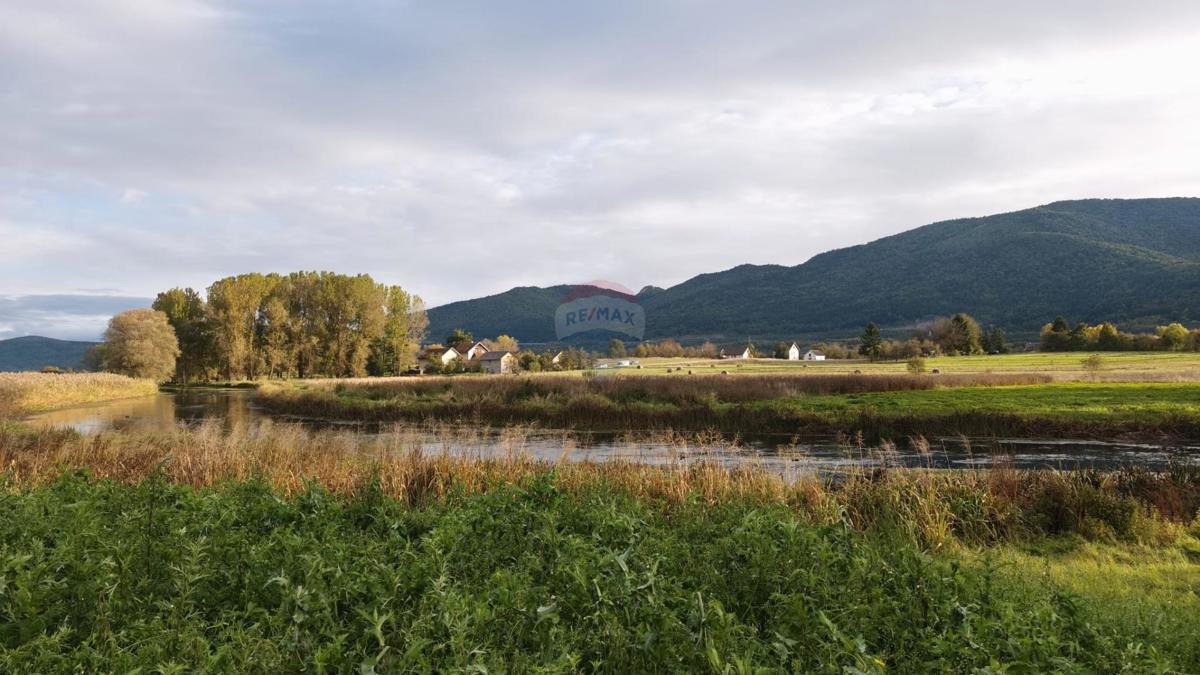 Stavbno zemljišče Čovići, Otočac, 1.234m2