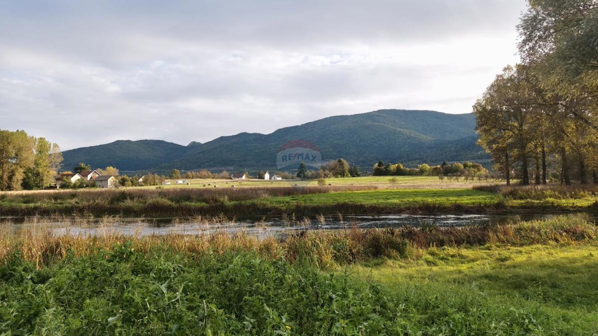 Stavbno zemljišče Čovići, Otočac, 1.234m2
