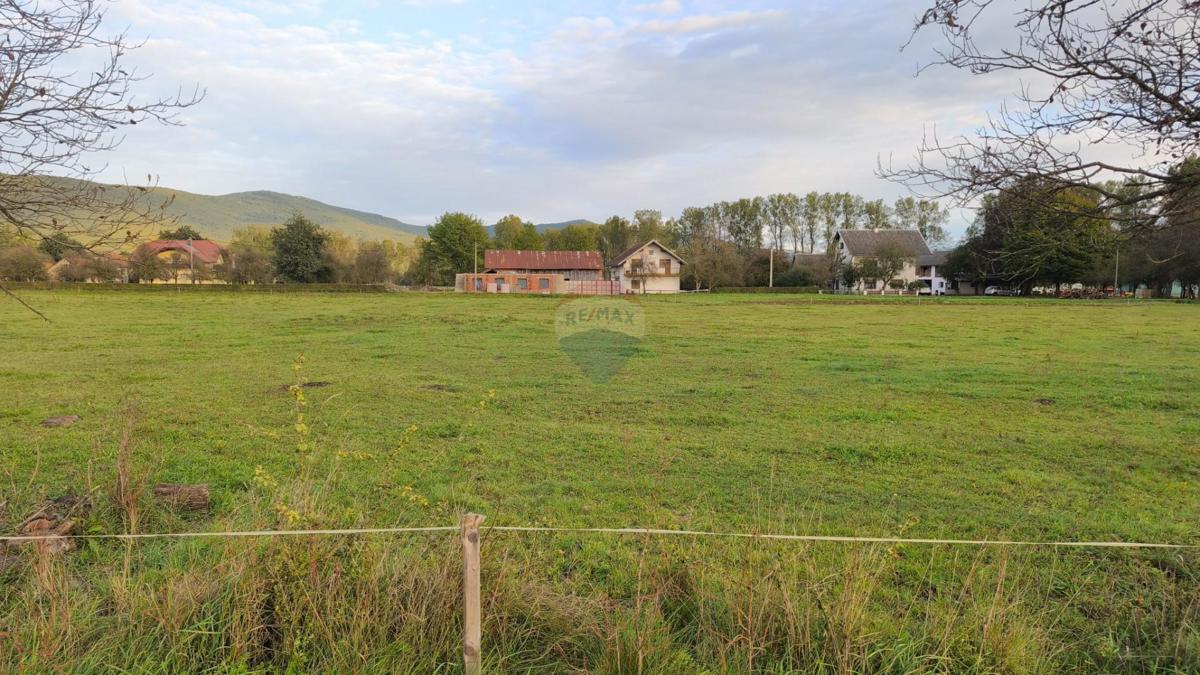 Stavbno zemljišče Čovići, Otočac, 1.234m2