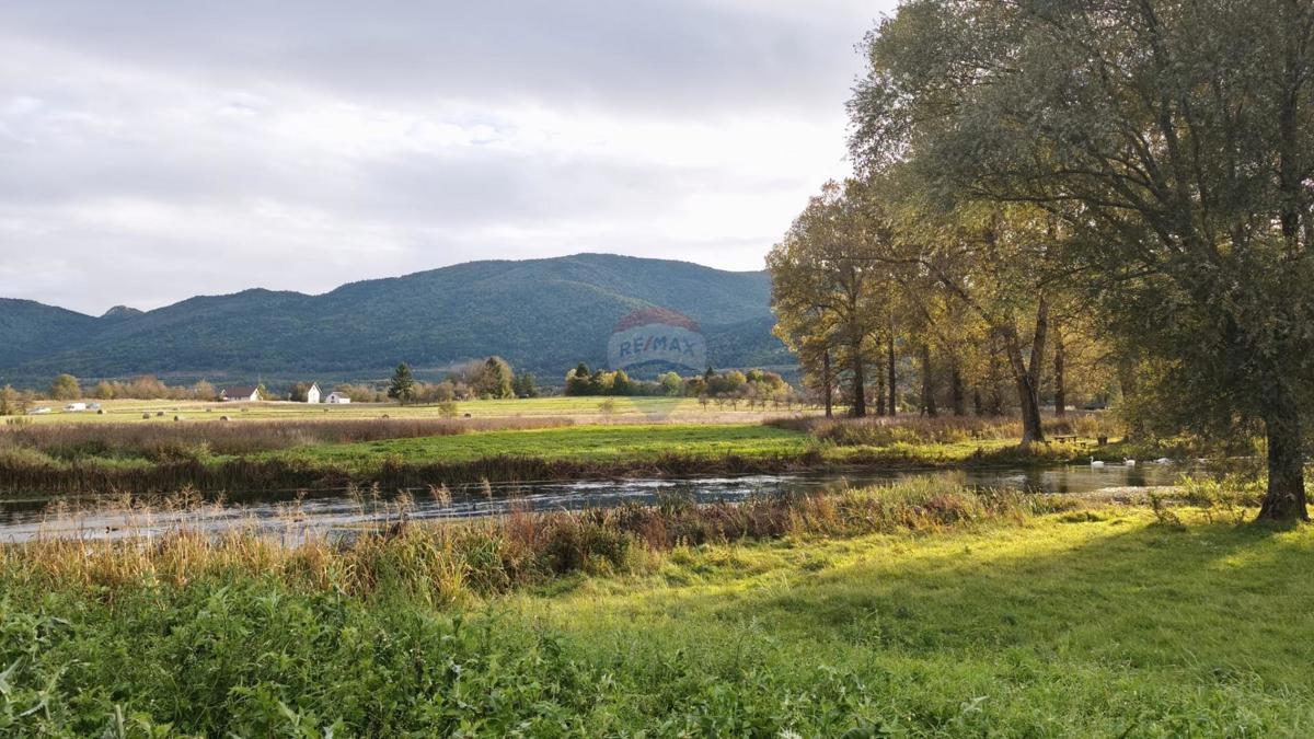 Stavbno zemljišče Čovići, Otočac, 1.234m2