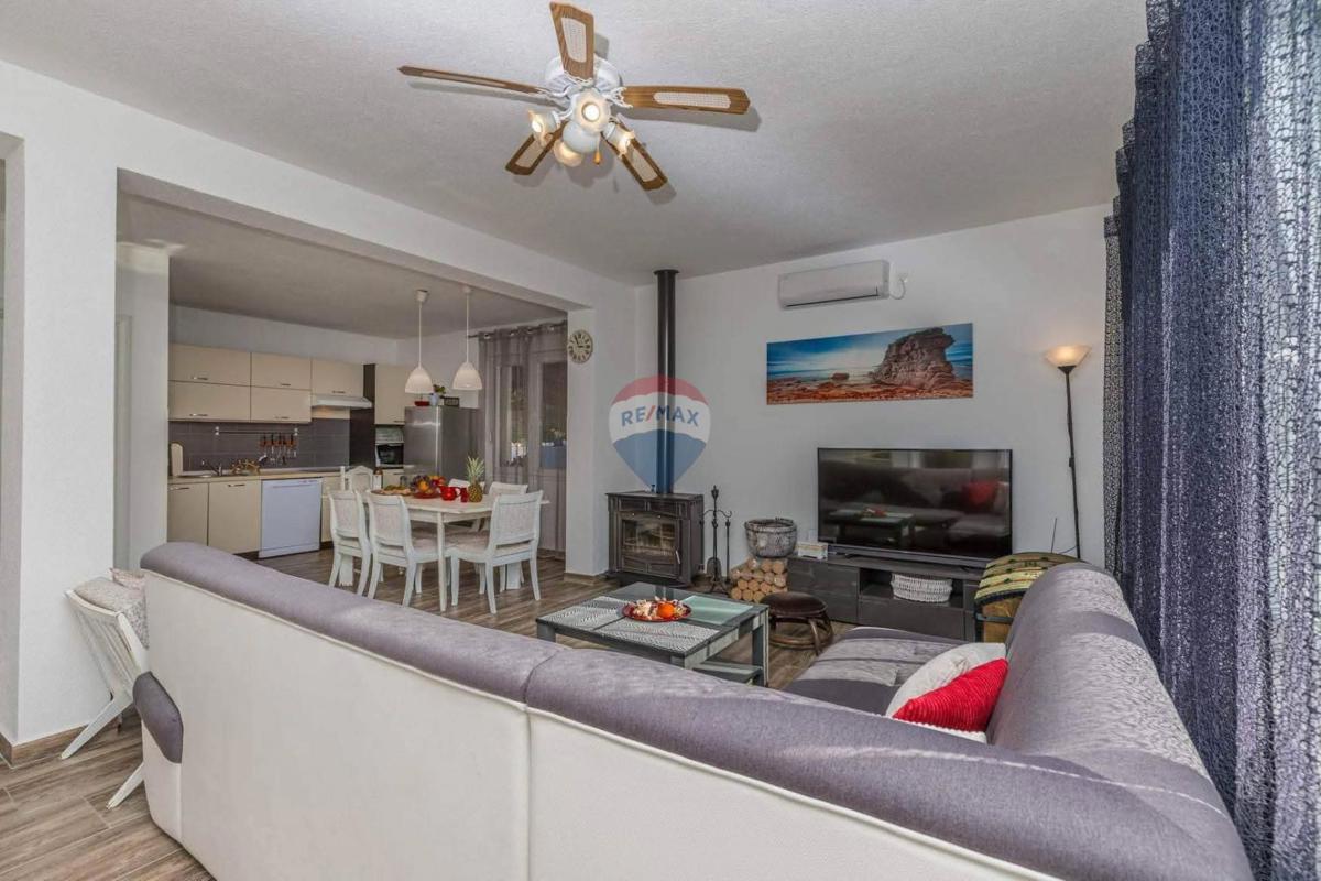 Hiša Grižane-Belgrad, Vinodolska Općina, 193m2