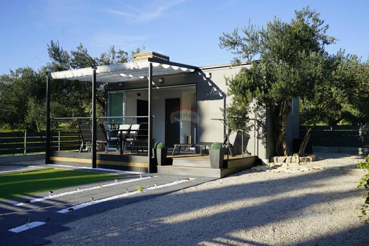 Stavbno zemljišče Donje Raštane, Sveti Filip I Jakov, 167m2