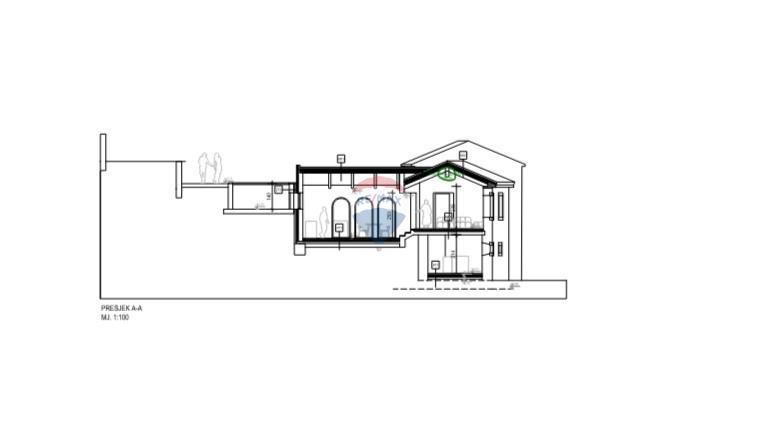 Istra, Oprtalj – Kamnita vila edinstvenega dizajna