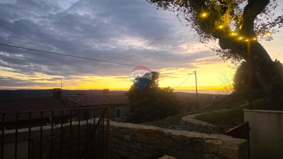 Istra, Oprtalj – Kamnita vila edinstvenega dizajna