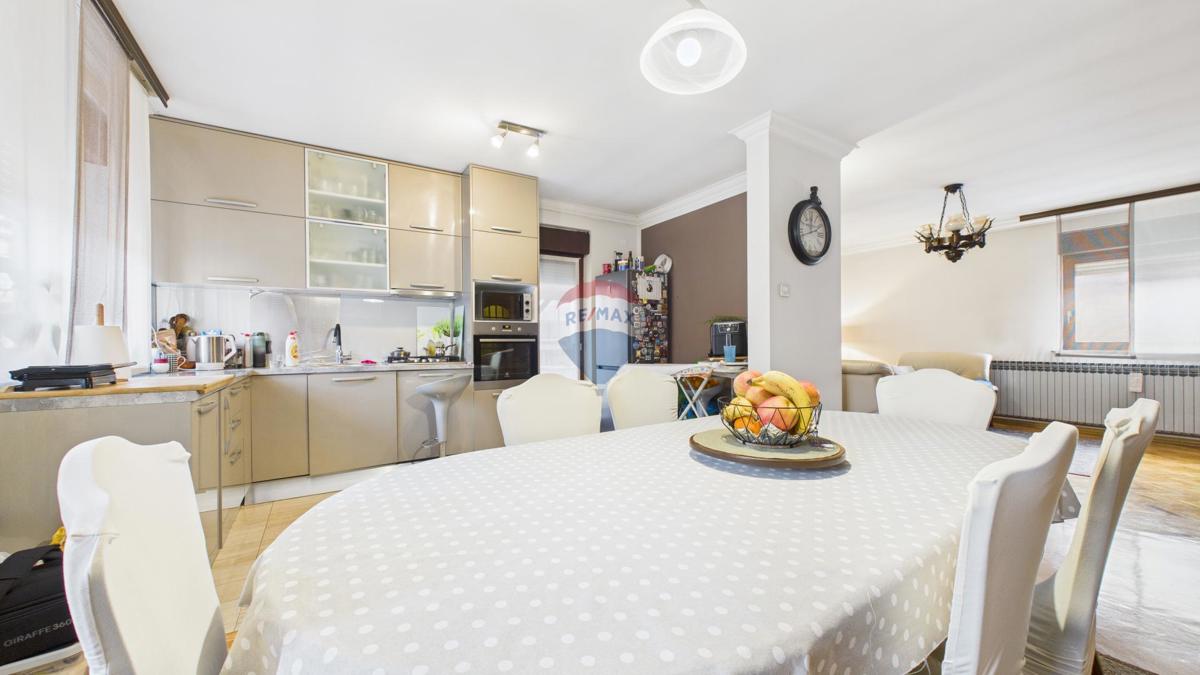 Hiša Trnava, Donja Dubrava, 250m2