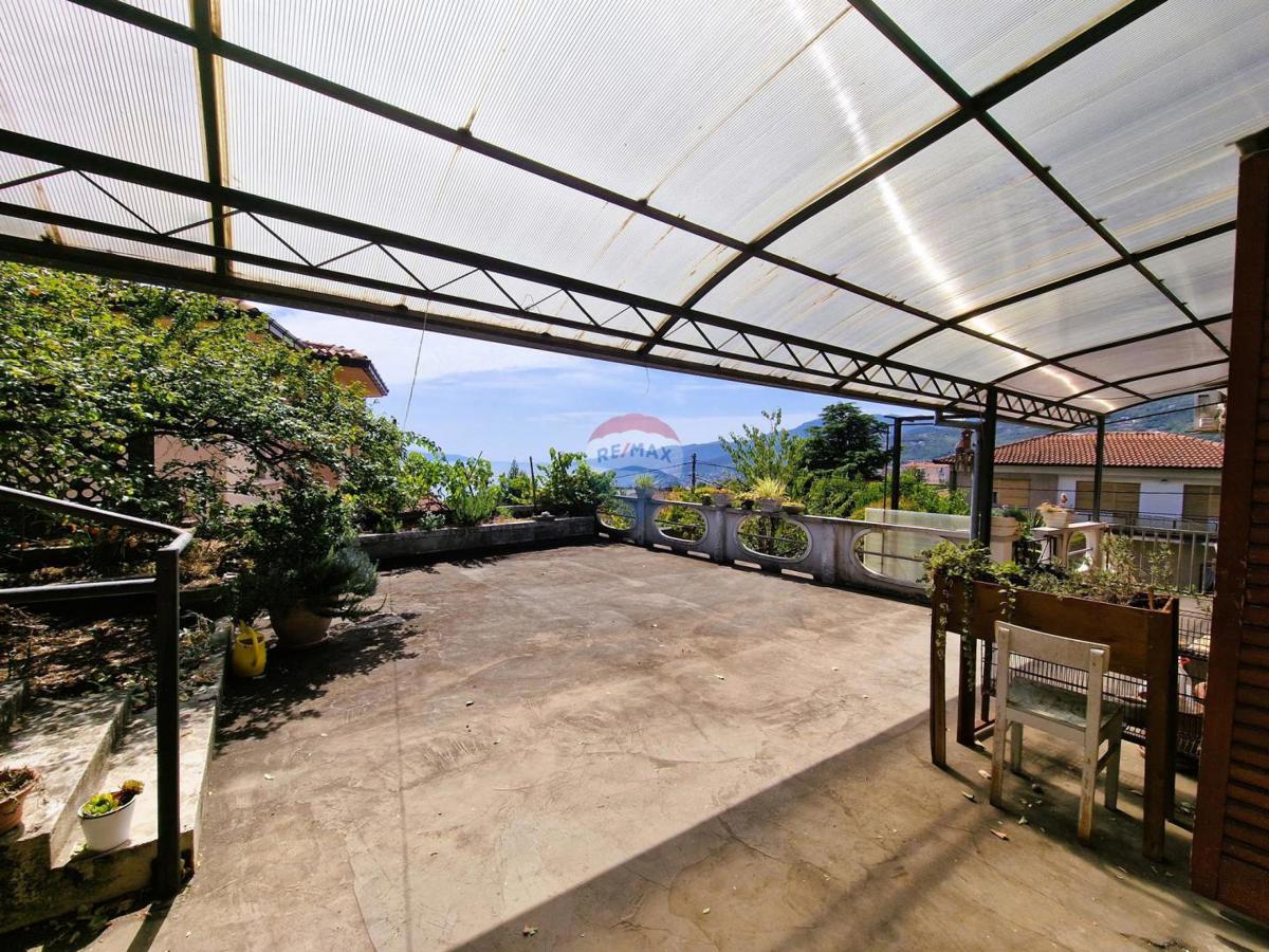 Hiša Matulji, 240m2