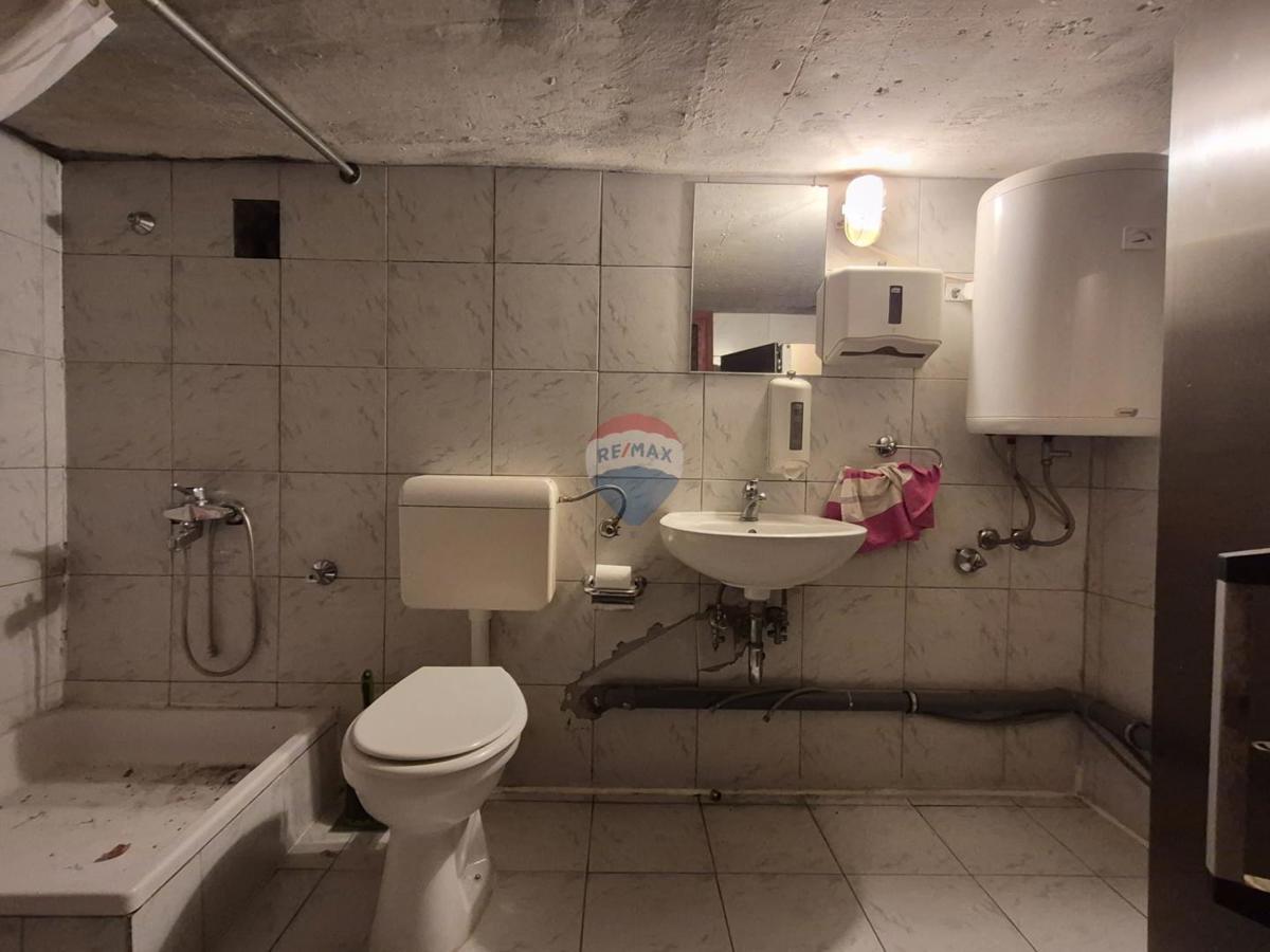 Poslovni prostori Novi Vinodolski, 36m2