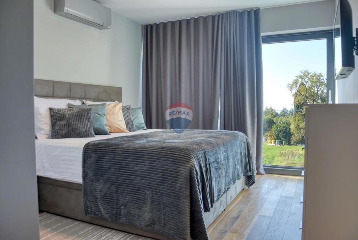 ISTRIA, POREČ - Luxurious modern house 500 m from the sea