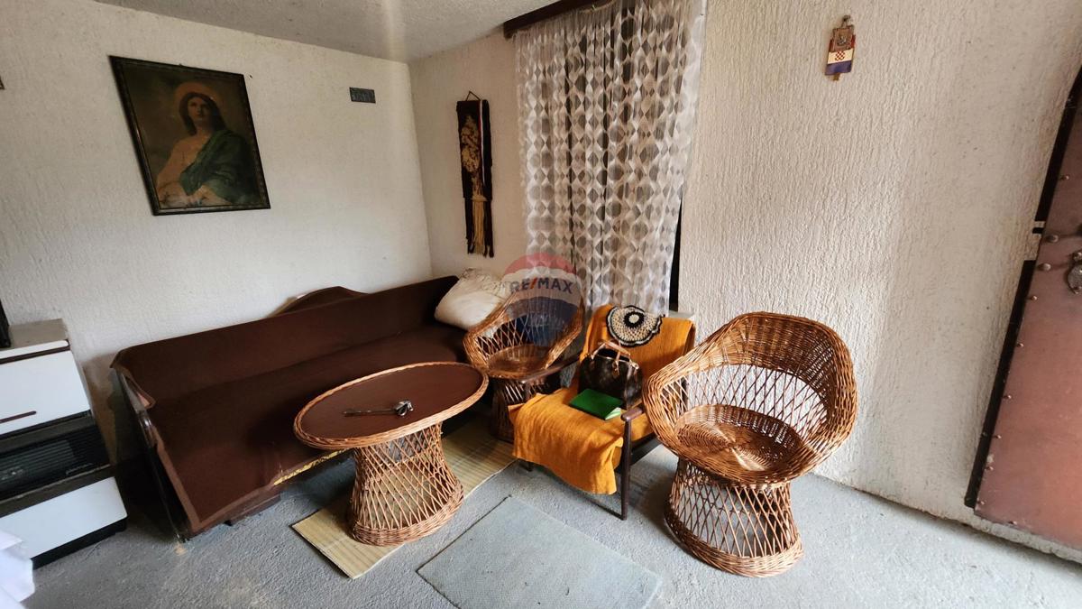 Hiša Vrh Letovanićki, Lekenik, 96m2