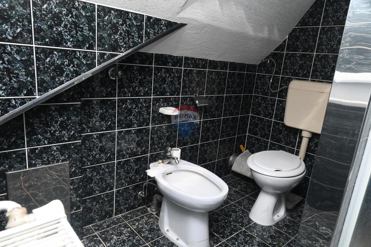 Hiša Garešnica, 140m2