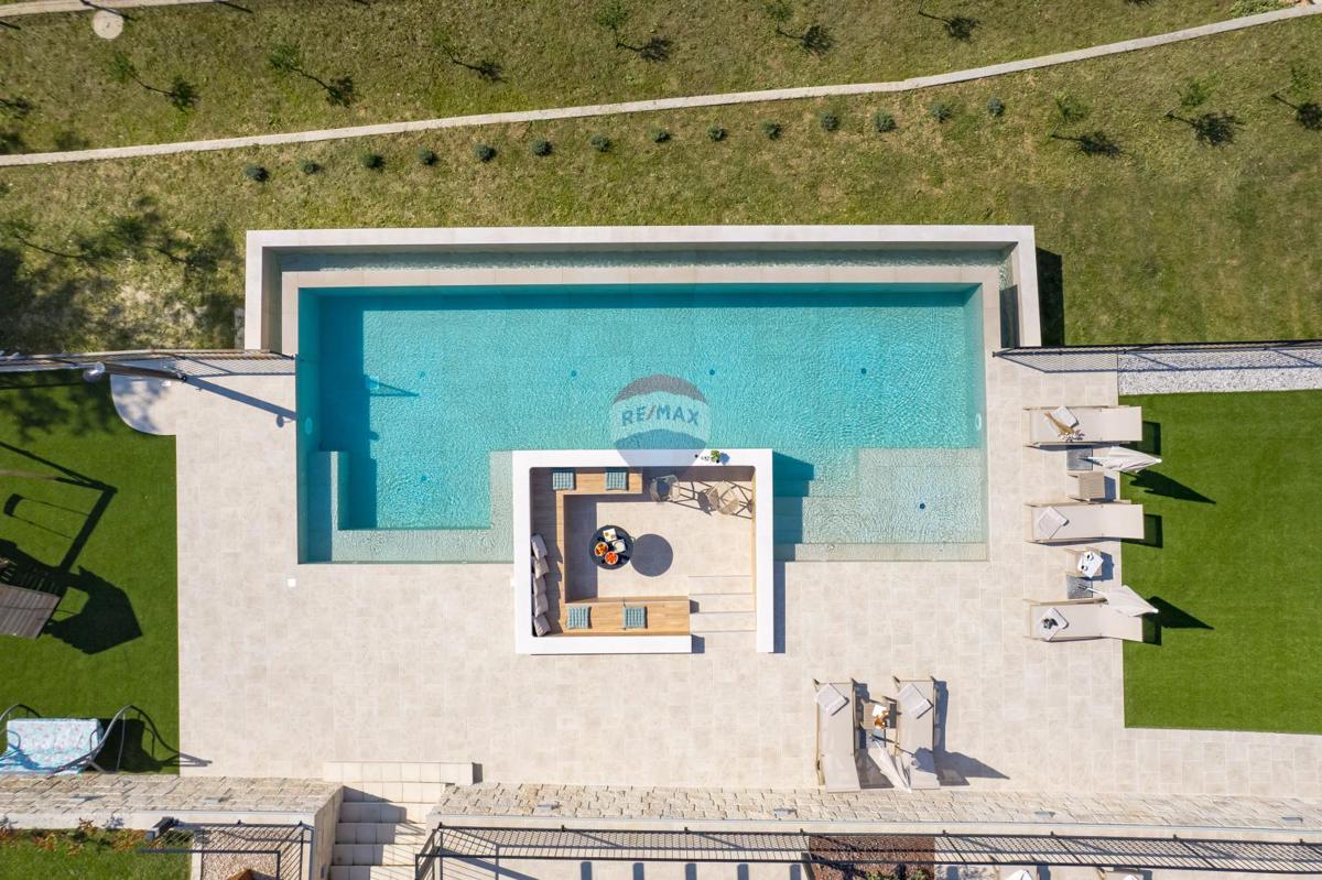 Hiša Zamask, Pazin - Okolica, 240m2