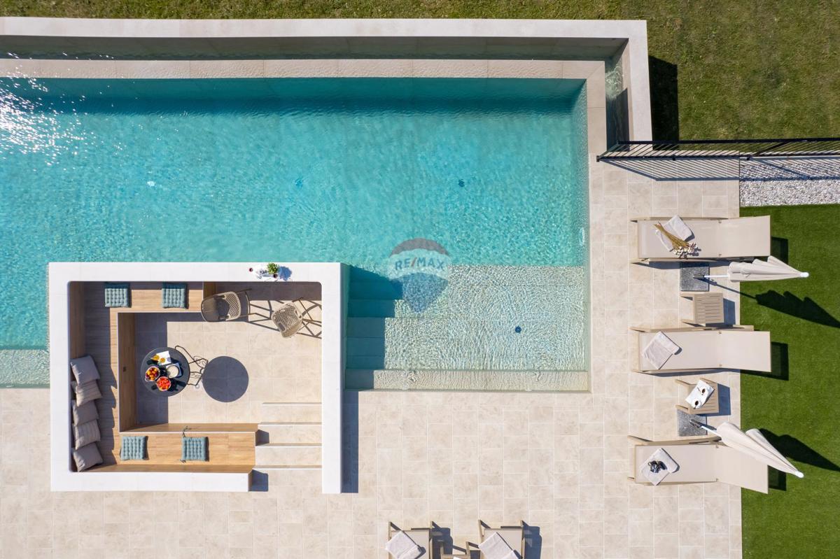 Hiša Zamask, Pazin - Okolica, 240m2