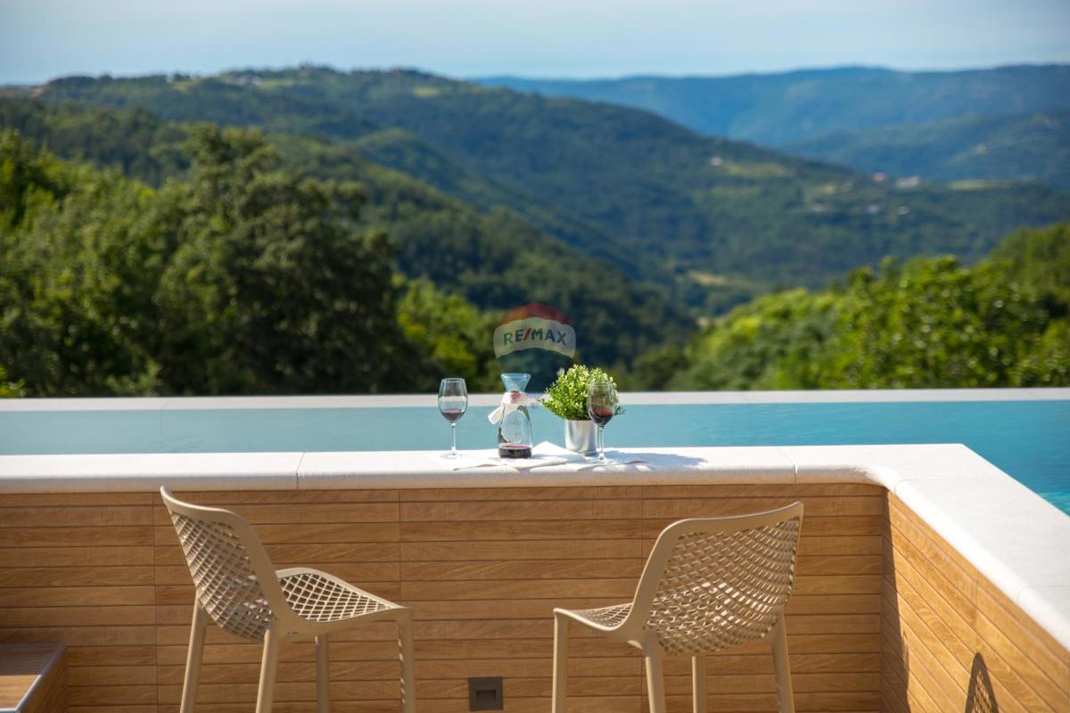 Hiša Zamask, Pazin - Okolica, 240m2