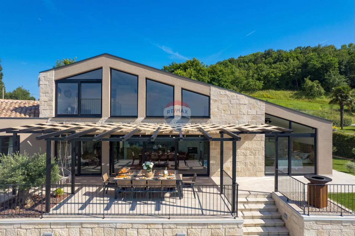 Hiša Zamask, Pazin - Okolica, 240m2