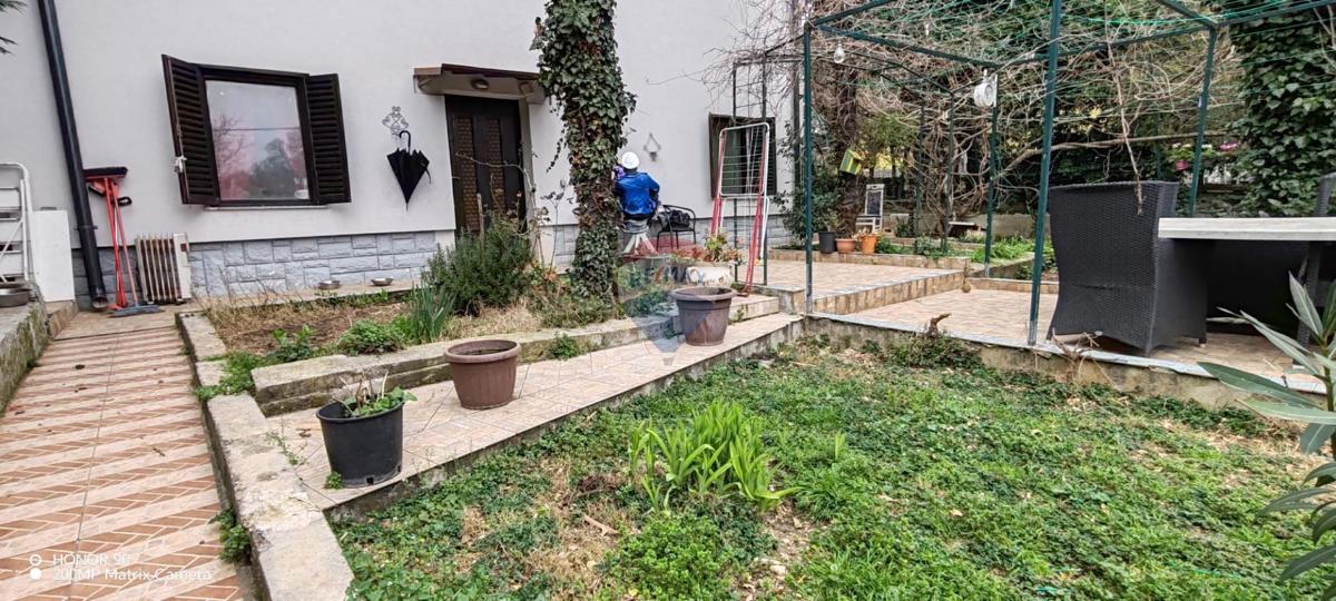 Stanovanje/Apartma Trsat, Rijeka, 65m2