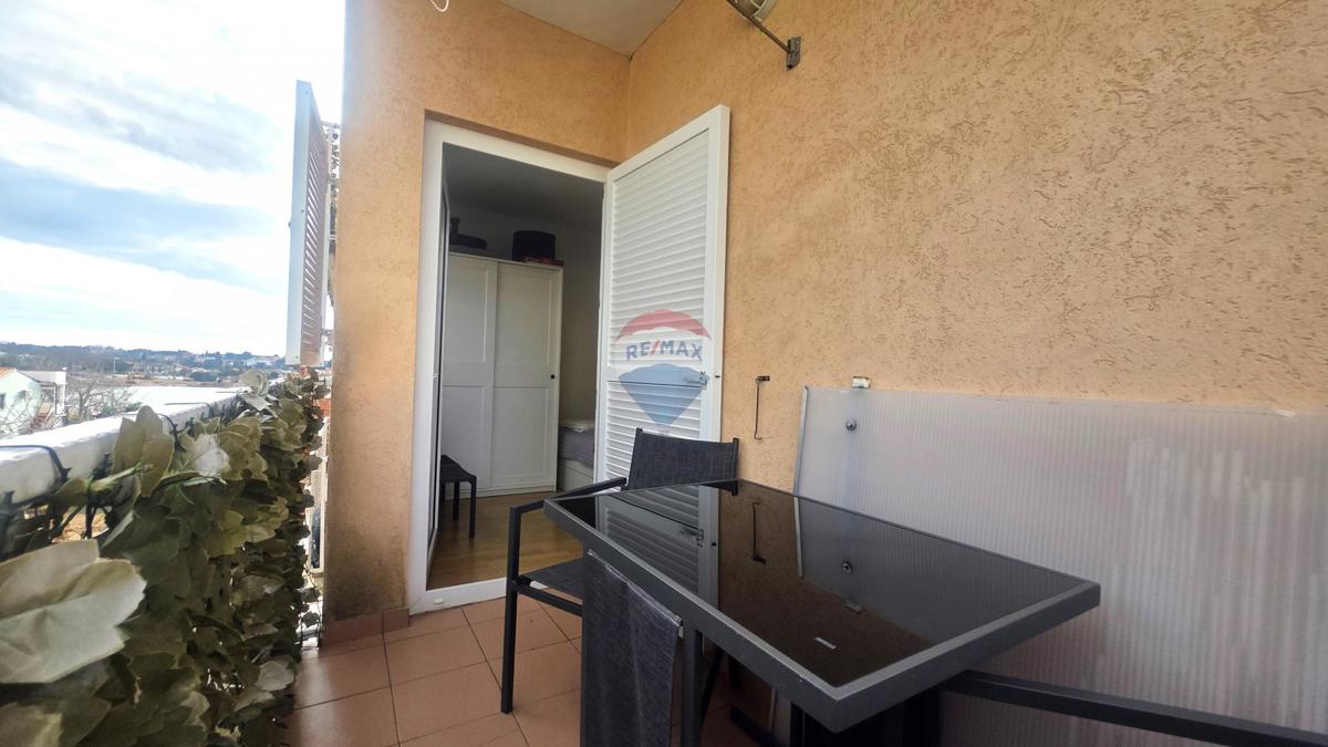 Istra, Karigador – Stanovanje 400 m od morja, balkon